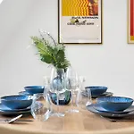 Loft Aartment Short Term Rental & Flexible Renting Hackney With Free Wifi & Balcony