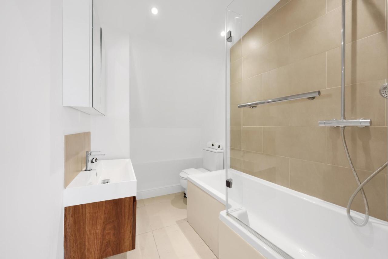 Loft Aartment Short Term & Flexible Renting Hackney With Free Wifi & Balcony Appartamento
