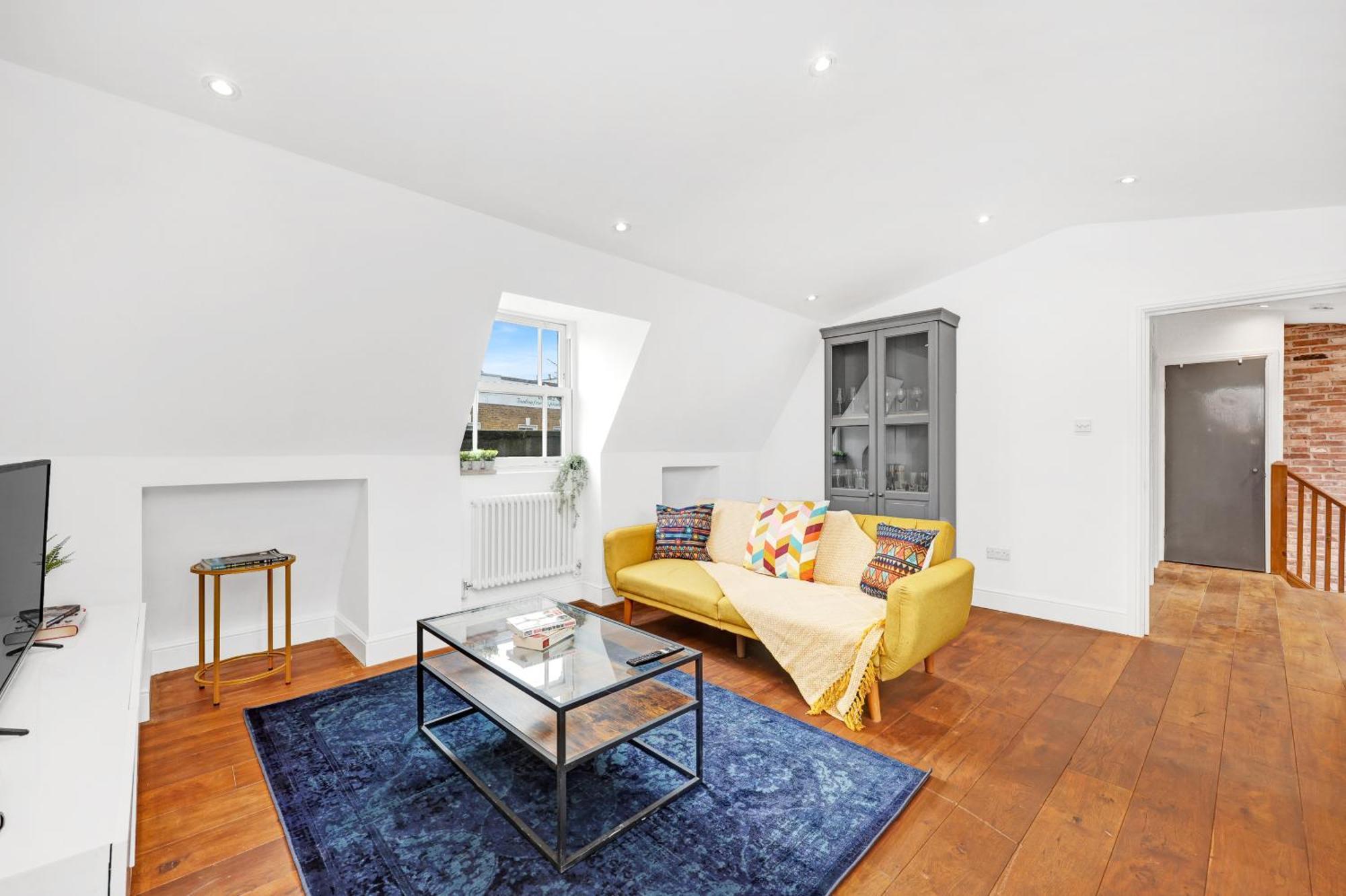 Loft Aartment Short Term & Flexible Renting Hackney With Free Wifi & Balcony Appartamento *
