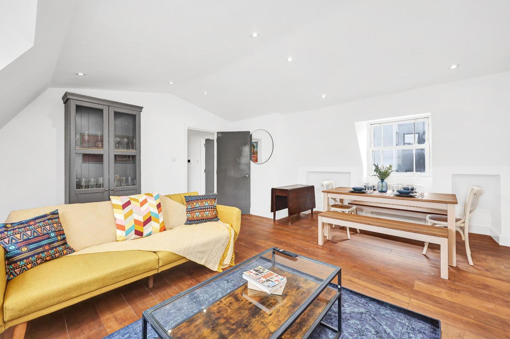 Loft Aartment Short Term & Flexible Renting Hackney With Free Wifi & Balcony